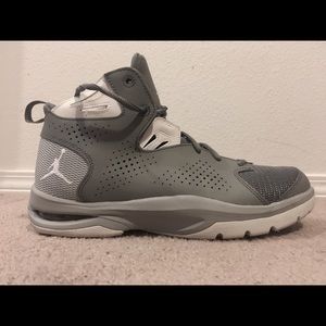 NIKE AIR JORDAN. PRISTINE CONDITION. GREAT PRICE!